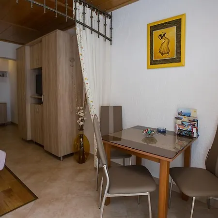 Apartment Salona
