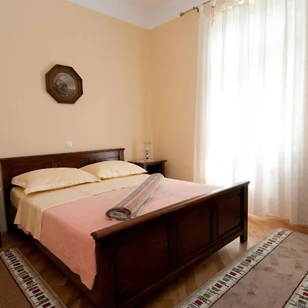Apartment Salona *