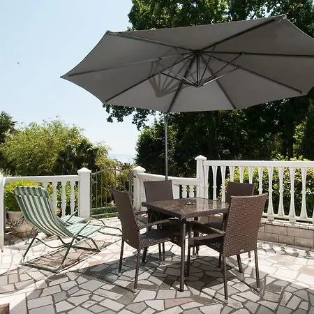 Salona Apartman *