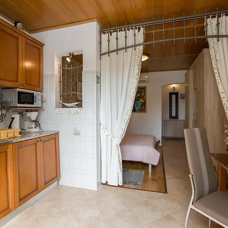 Apartament Salona *