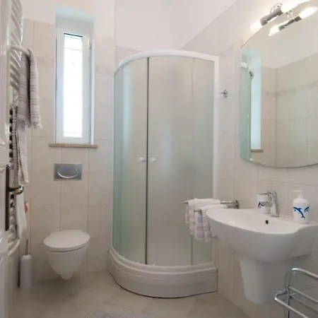 Apartament Salona